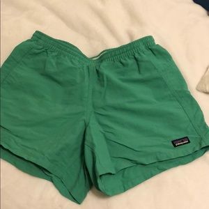 women’s patagonia baggies
